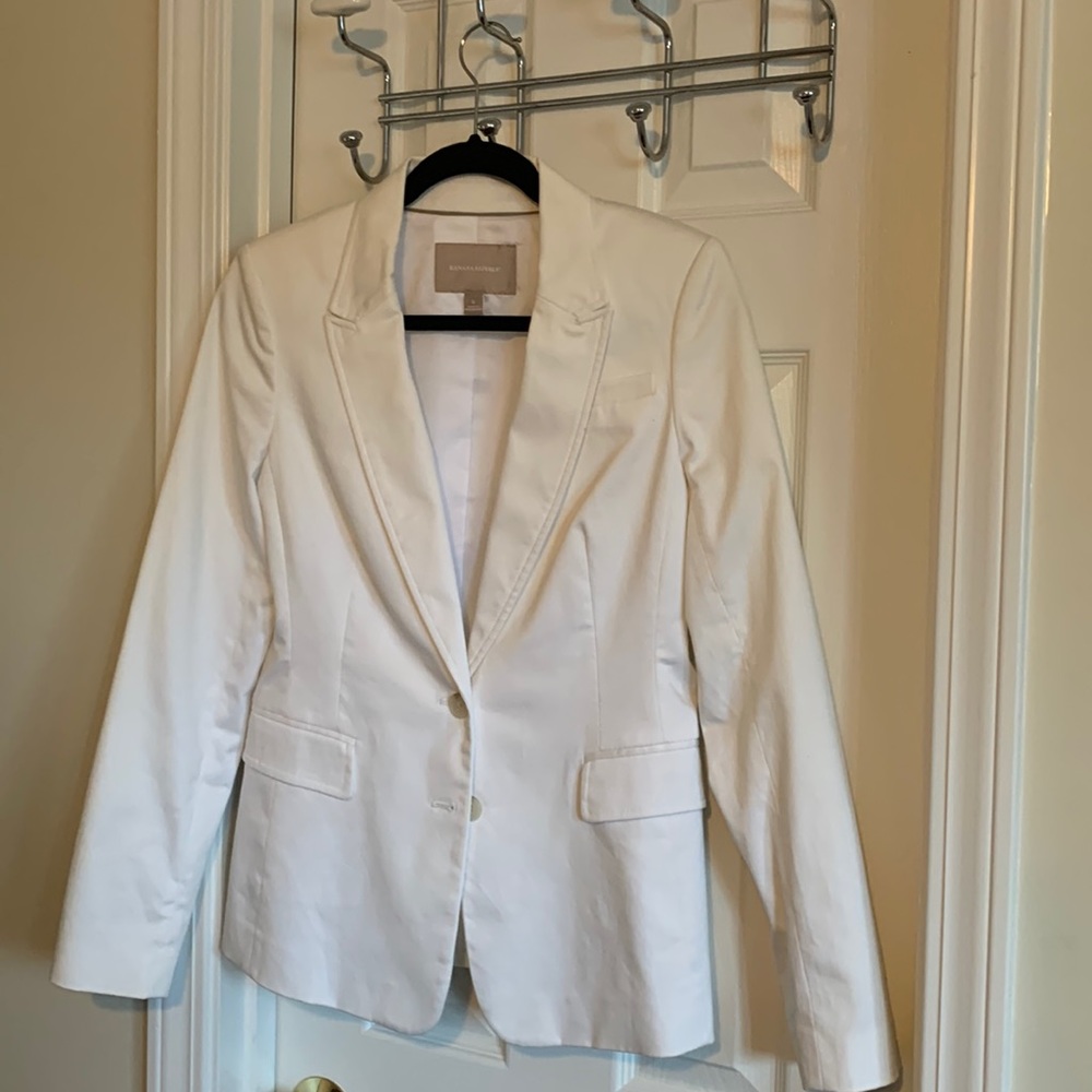 Banana Republic White Blazer